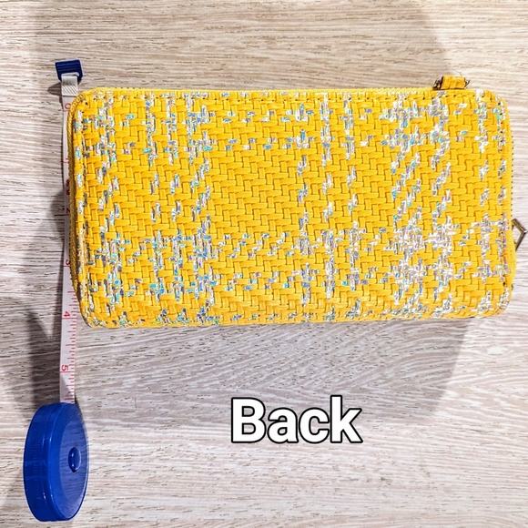 Yellow Clutch with 2 Strap Options - Picture 2 of 3